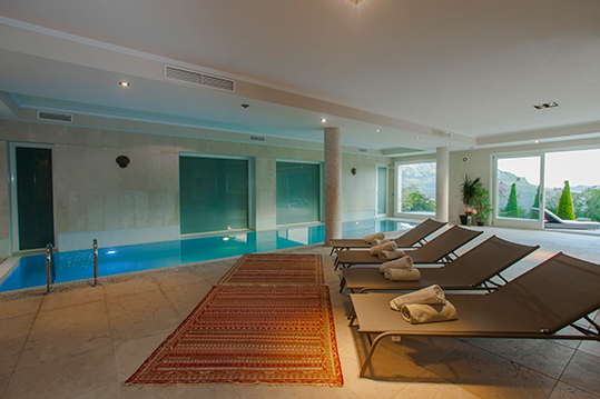 piscina-interior-posada-romana